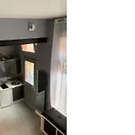 Spacious Bright Split Level Flat In The Fashionable Marais