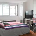 Spacious Cocoon 2 Steps From The Eiffel Tower