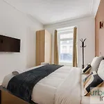 Urban Flat 171 - Sublime 3Bdr Flat - Triangle D Or