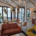 Hotel Lucien