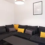 Spacious Apartment Near The Champs De Mars