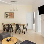 Appartement Lumineux Et Spacieux - 8P