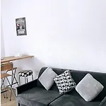 Superb Apartment Rue Des Artistes