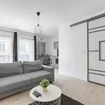 Champs Elysees Haussmann Charming Apartment 1Br