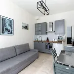 Chemin Vert/Voltaire : Charming Apartment 4P