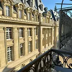 Cosy Studio With Balcony Paris Center - Sorbonne - Pantheon - Notre-Dame