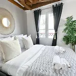 Chic Flat In Pantheon & Luxembourg Garden