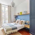 Apartment Louvre By Studio Prestige