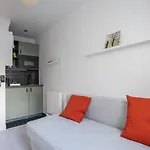 Tiny House Paris In Love