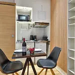 356 Suite Poussin - Superbe Appartement A Paris