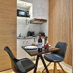 356 Suite Poussin - Superbe Appartement A Paris