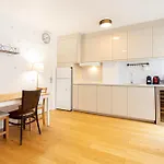 Cosy Flat Close To Arc De Triomphe