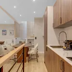 Luxueuse Maisonnette Au Coeur De Batignolles 17Eme