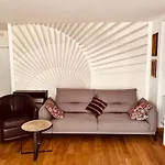 Jolie 2 Pieces Avec Balcon Paris 15 Eme
