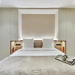 Studio Center Of Paris By Studio Prestige