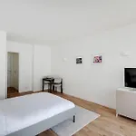 Bright Studio For 2 - Champs-Elysees