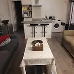 Appartement 2 Chambres 1 Salle De Bain Paris 8Eme Champs Elysees