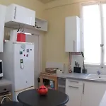 Dream Catcher 3Bdr Paris Apartment