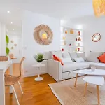 Stunning Flat In Paris