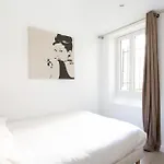Central Apartment In The Heart Of The Marais With Air Conditioning