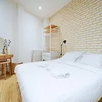 Parisuites Central Canal Saint Martin Luxe & Chic & Cosy