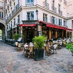 Romantic Apartment Saint-Germain-Des-Pres