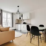 Cosy Apartment - 4P - Voltairenation