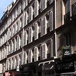 Inter-Residences Aupres Multiresidence De L\'Elysee