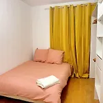 Cozy 3 Bedroom Apartment Dans Republique