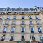 Gorgeous, Bright & Large 1 Bedroom Near Montmartre