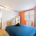 Luxurious 2 Bedroom Canal Saint Martin Saint Lazare