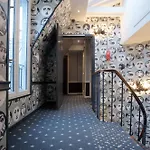 Hotel Du Triangle D\'Or