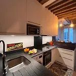 Appartement A Saint-Paul En Plein Coeur Du Marais 4 Pers
