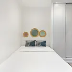 Bright&Modern Studio in Paris