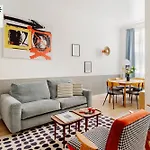 Edgar Suites Saint-Augustin - Naples