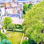 Un Havre De Paix Au Coeur De Paris
