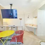 Luxury Studio In City Center