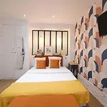 Cosy And Modern Updated Studio