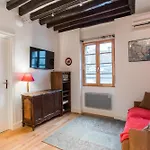 Arts Et 1Br Cozy Flat