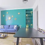 Luxury In The So Chic 16Th District