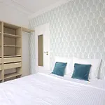 Luxury In The So Chic 16Th District