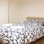 Bright Apartment - Near Garden