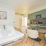 Sumptuous & Serene Parisian Flat