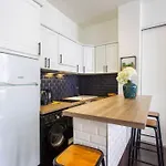 Sentier Historical Center Charming & Cosy Apartment