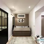 Urban Flat 178 - Cosy Chic 2 Bedroom Flat In Paris