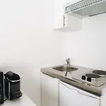 19M2 Studio With Air Conditioning In The 15Th
