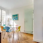 Central Appartement Avec Balcon