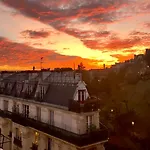 Amazing Sacre-Coeur Views In Montmartre
