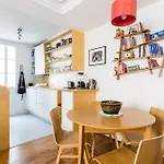 Veeve - A la mode in Batignolles