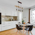 Montmartre & Sacre-Coeur - 2Br - Cityapartmentstay